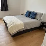 One Bed Flat In Clapham Juction